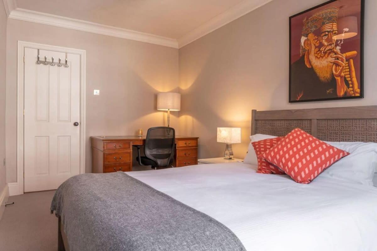 A Regal Abode - Marylebone - By Frankie Says Apartment London Exterior photo