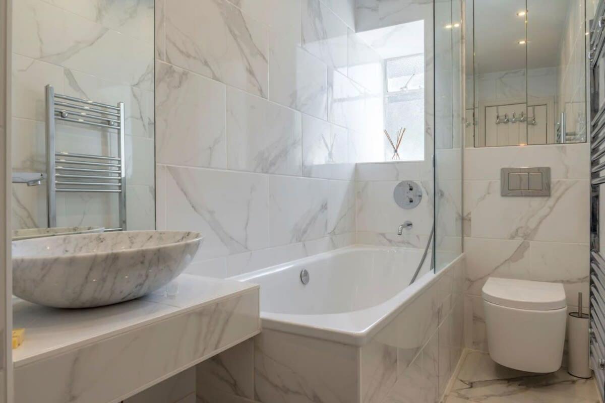 A Regal Abode - Marylebone - By Frankie Says Apartment London Exterior photo